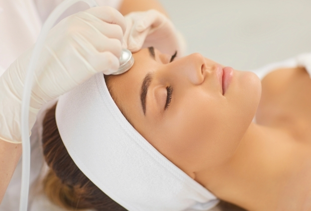 Peeling kawitacyjny w Multi Kosmetyka Siedlce — delikatne oczyszczanie twarzy